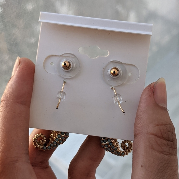 Ann Taylor (maybe loft?) 2 pairs  resort / tropical seahorse & seashell earrings - Picture 3 of 3
